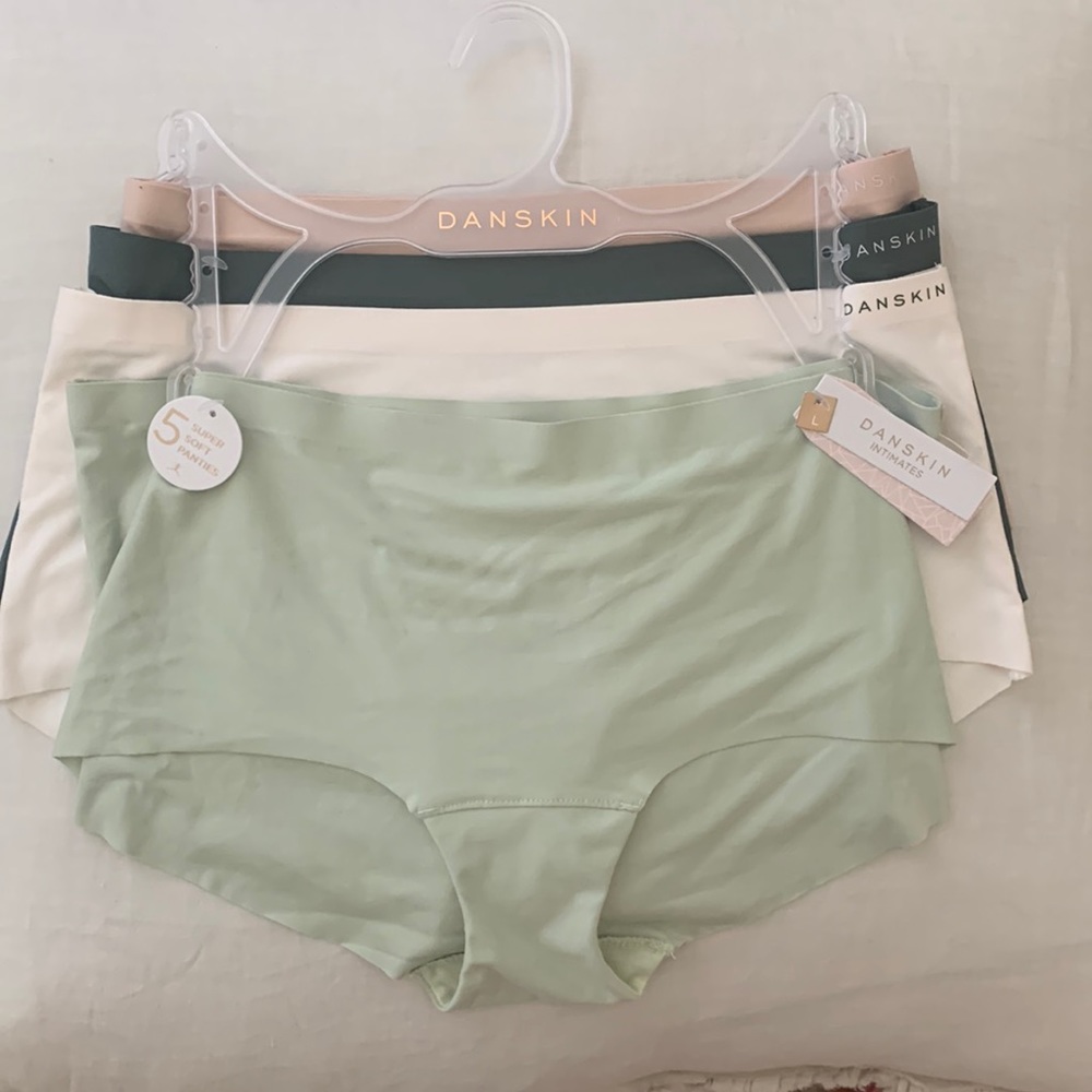 Danskin super soft green and neutral panties- new